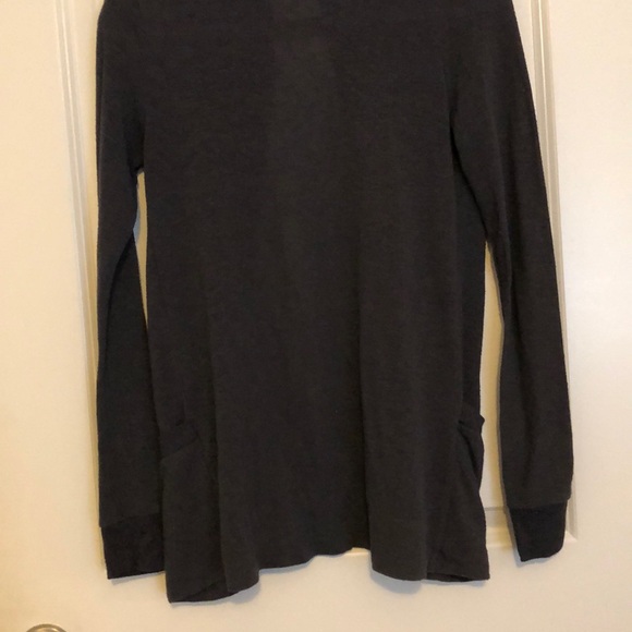 Grey sweater with pockets - Picture 4 of 4